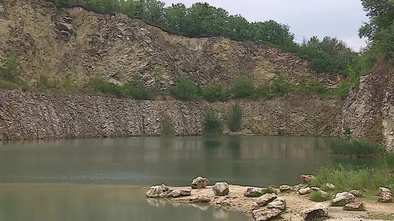 Lom na Janičově vrchu