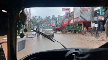 Škody na Srí Lance způsobené záplavami a sesuvy půdy