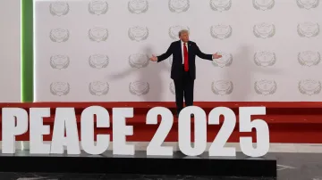 Americký prezident Donald Trump v Šarm aš-Šajchu