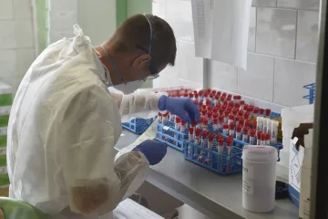 Ministerstvo výrazně revidovalo koronavirové statistiky. Počet aktivních případů klesl o třetinu