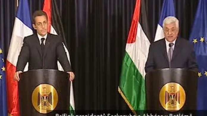 Brífink prezidentů Sarkozyho a Abbáse v Betlémě