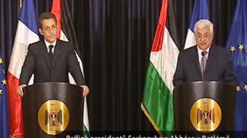 Brífink prezidentů Sarkozyho a Abbáse v Betlémě