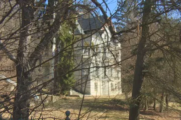 Česko hledá majetek oligarchů schovaný za „bílé koně“. A sestavuje vlastní sankční seznam