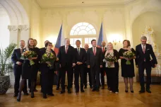 Prezident Zeman jednal s vládou na pracovním obědě v Lánech o energetice i koronaviru