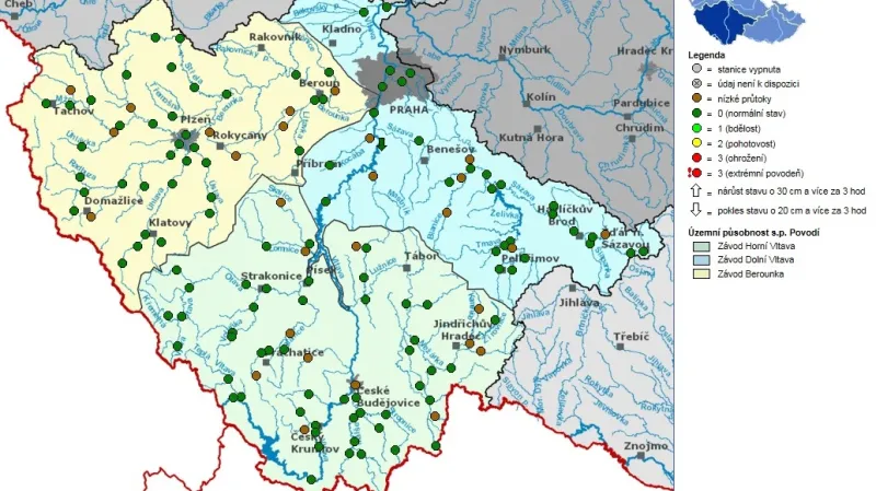 Zelené puntíky značí normální stav, hnědé pak sucho.