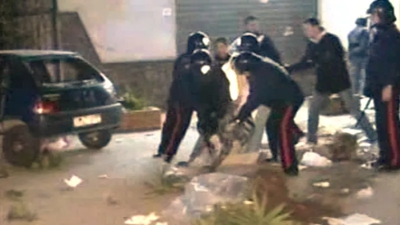 Zásah italské policie proti přistěhovalcům