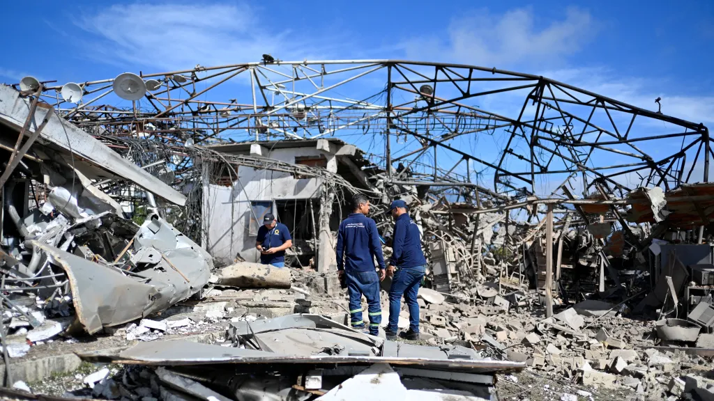 Následky amerických útoků ve Venezuele, předměstí Caracasu