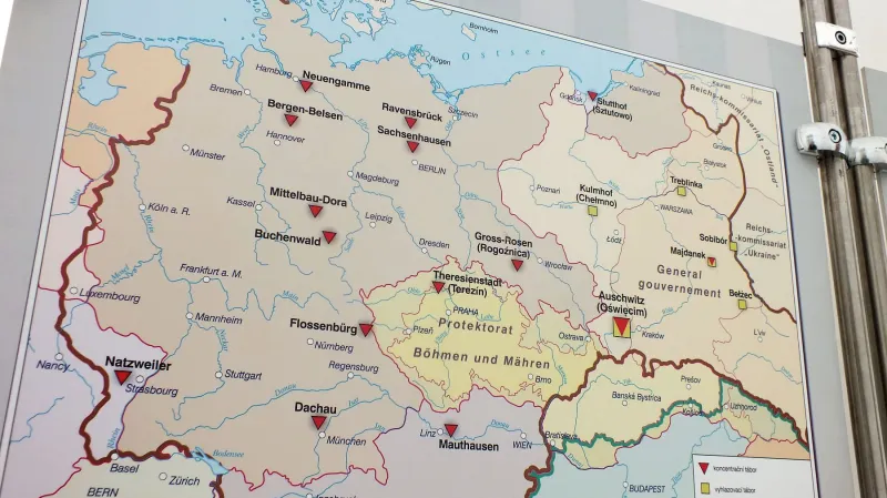 Z výstavy Místa utrpení, smrti a hrdinství