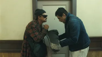 Leonardo DiCaprio a Benicio Del Toro ve filmu Jedna bitva za druhou