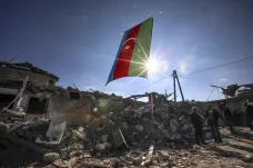Těžké střety v Karabachu pokračují i přes diplomatická jednání