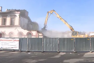 Začalo bourání nádraží v Kladně, nahradí ho nový terminál