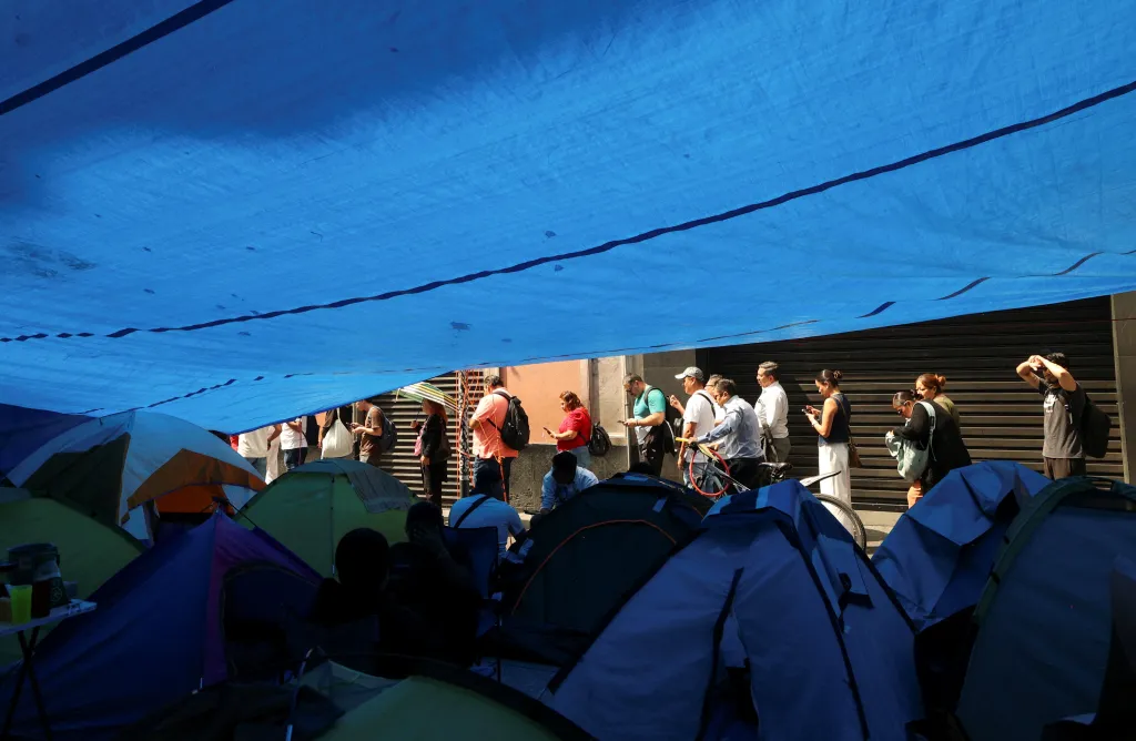 Stanové městečko protestujících učitelů