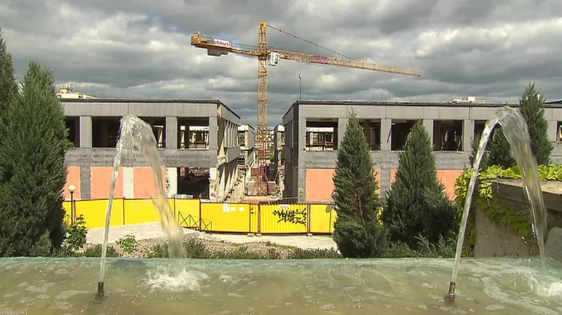 Obchodní centrum Lužiny