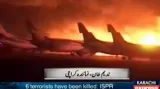 Události: Taliban útočil na letišti v Karáčí