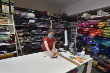 Kvůli pandemii skončilo v maloobchodu deset tisíc živnostníků, ukázaly statistiky