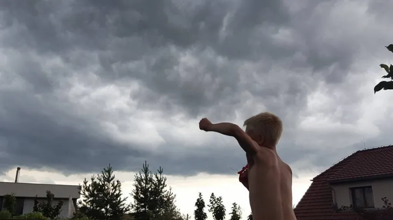 Reportáž: Česko zažilo prázdniny na teplotní houpačce