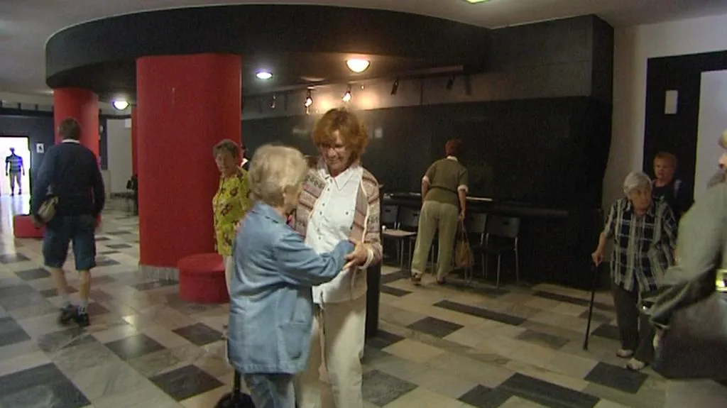 Interiér hradeckého kina Centrál