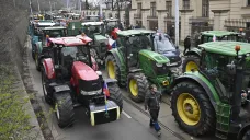 Traktory blokující provoz před Úřadem vlády, 7. 3. 2024