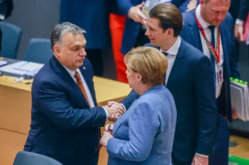 Řecko navrhlo na summitu EU dočasný solidární mechanismus pro migraci
