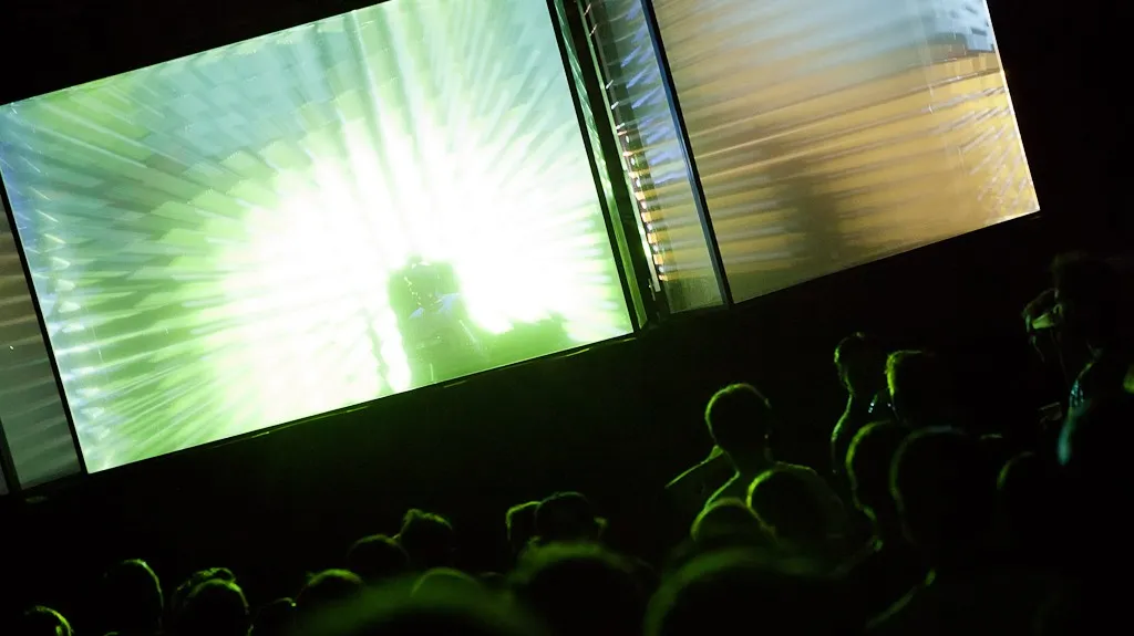 Clark a NOhlab na Lunchmeatu