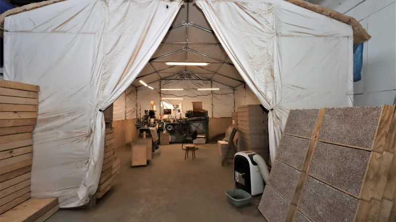 Zázemí skupiny pro výrobu cigaret