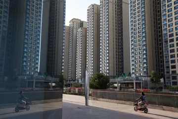 S akciemi čínského developera Evergrande se nedá obchodovat, šéfa údajně sleduje policie