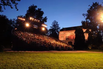 Nové otáčivé hlediště by mohlo být v bývalém zahradnictví. Řešení vítá divadlo i Český Krumlov