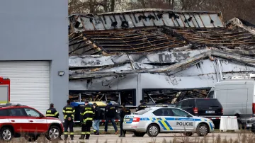 Shořelá hala v Pardubicích