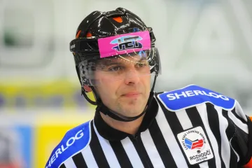 Hrubý přemlouval Hradila, ten se však rozhodl chybně a zařízl Spartu