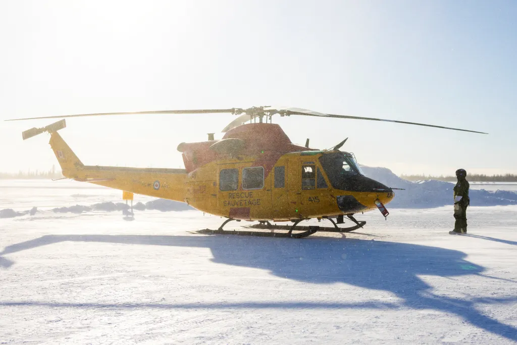 Cvičení kanadských jednotek v Arktidě