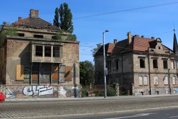 Knižní průvodce objevují Prahu ožralou, nepostavenou i stalinistickou