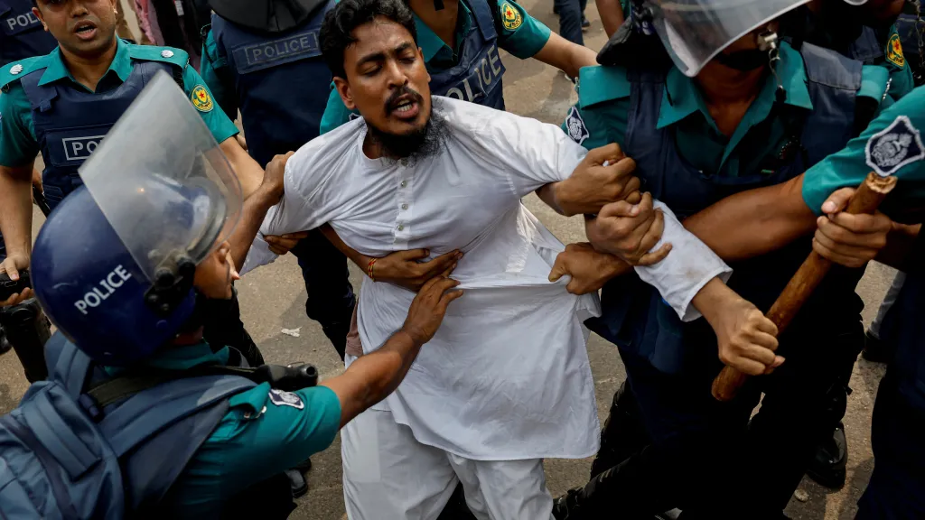 Studentské protesty v Bangladéši provází násilnosti