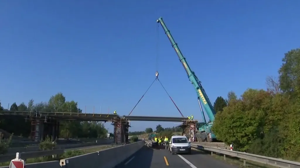 Omezení na dálnici D10 u Příšovic
