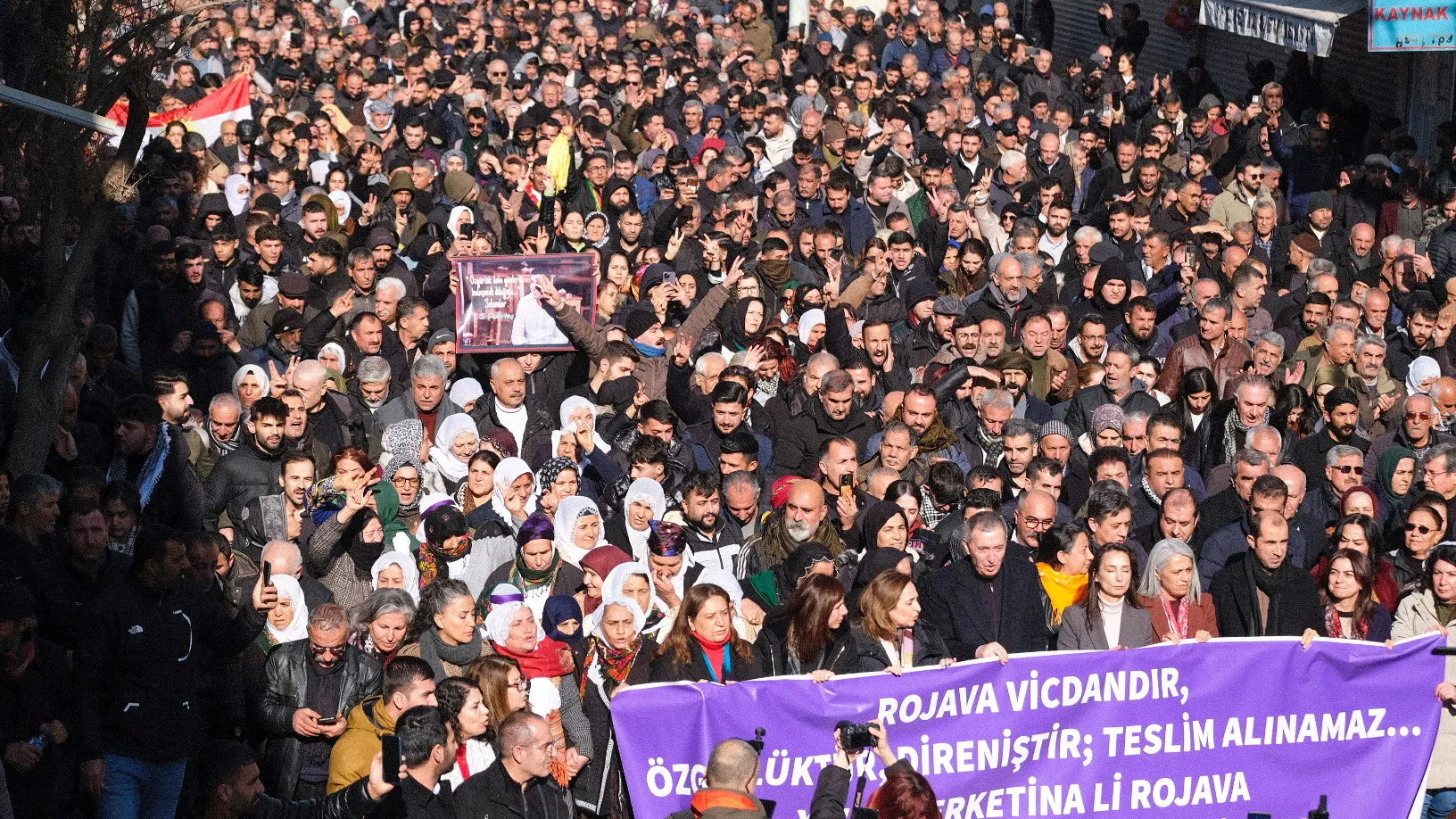 USA opustily syrské Kurdy, pozice Turecka sílí