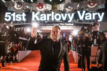 „Jsem poctěn, jinak bych zůstal doma.“ Vary ocenily Jeana Rena