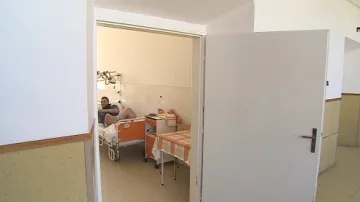 Složitější zákroky obstarají nemocnice v Břeclavi a Brně
