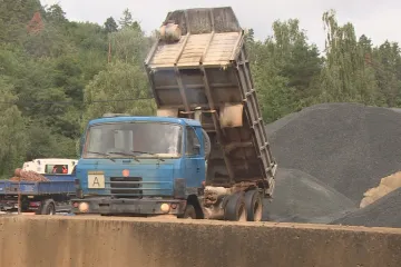 Silničáři se obávají nedostatku kamene na dopravní stavby, nové lomy už dlouho nevznikají