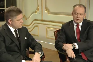 Exfavorit Fico a (ne)stranický Kiska se v kampani nešetřili