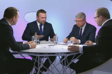 Prodáme ze státních rezerv zbytečné kovy, řekl Havlíček. Nejdříve musí být nové krizové plány, oponovali Jurečka a Fiala