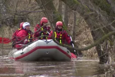 Policie nejspíš našla tělo vodáka, kterého na konci června strhl proud v rozvodněné Moravě
