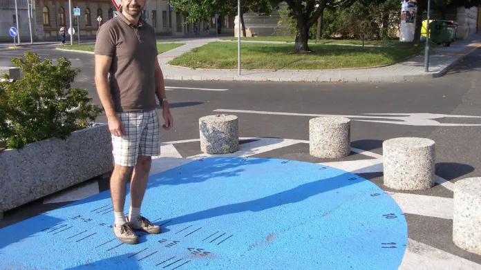 Sluneční hodiny v Lounech