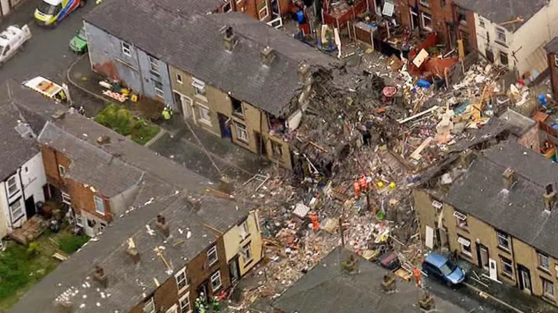 Následky výbuchu v Oldhamu
