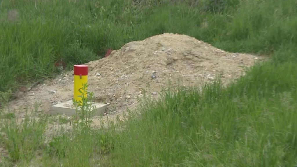 Skládka toxického odpadu na okraji Bratislavy