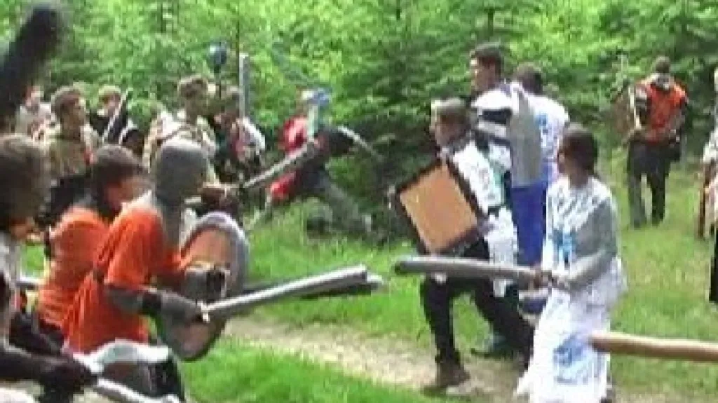 Účastníci hry při bojovém střetnutí
