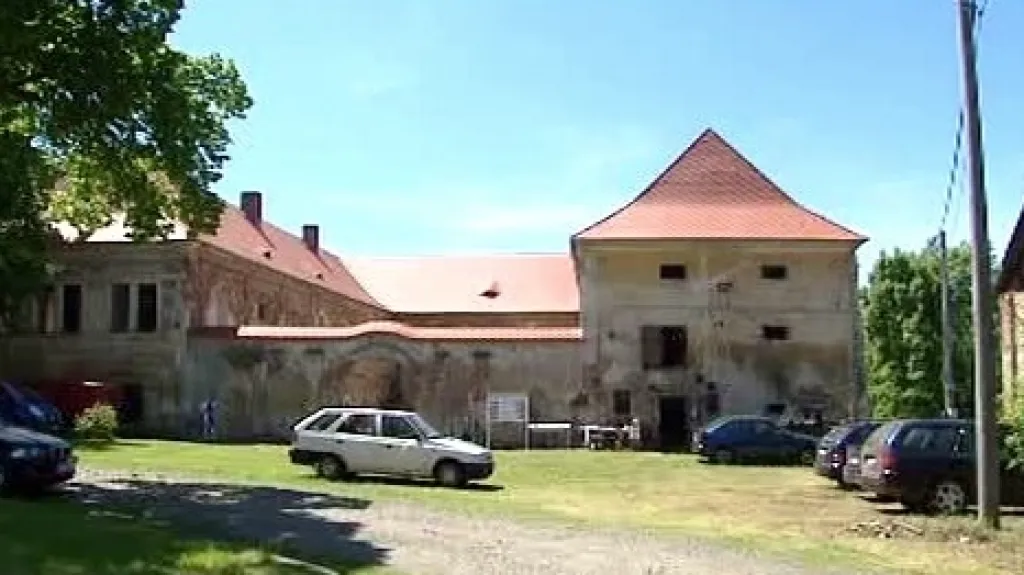 Zámek v Čečovicích