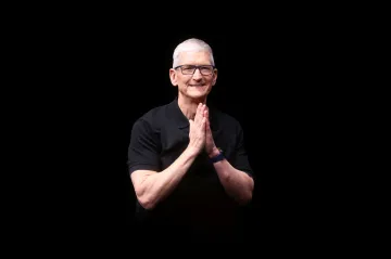 Tim Cook opustí post generálního ředitele společnosti Apple