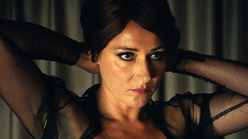 Pestrobarvec petrklíčový / Sidse Babett Knudsen