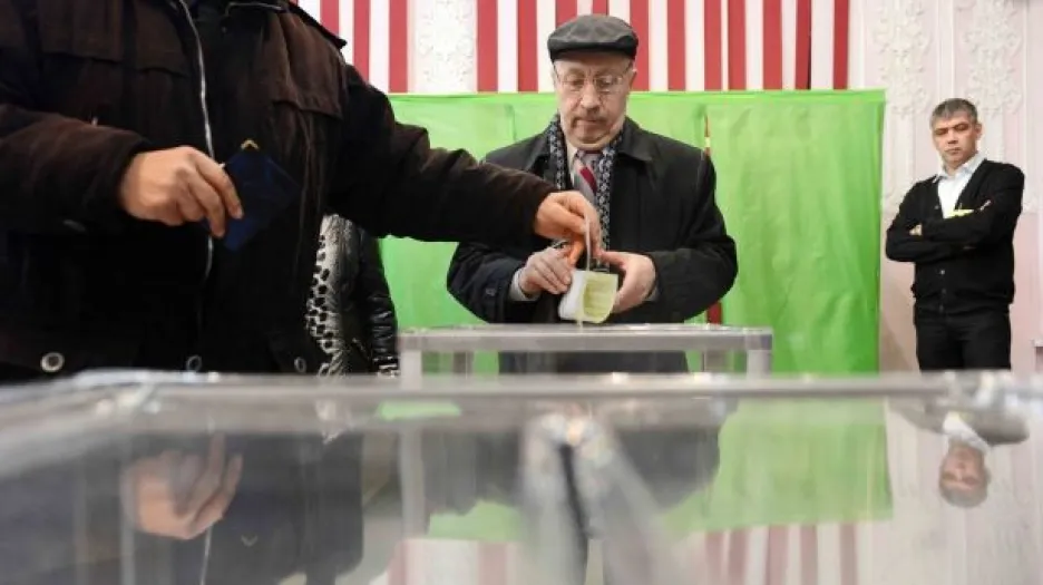 Události o pochybnostech ohledně referenda