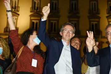 Levice vítězí, krajní pravici dochází dech. Po italských komunálních volbách se mnohé změní