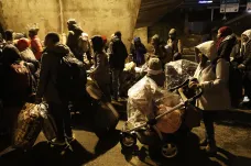Konec provizorních táborů na okraji Paříže. Evakuovali šestnáct set lidí